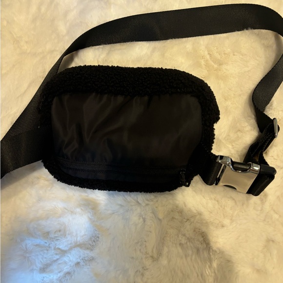 Very cute black crossbody bag - Picture 3 of 4